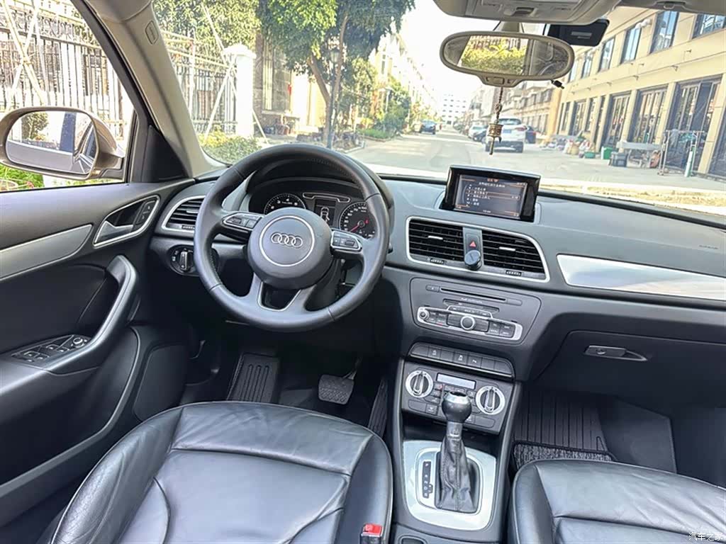 Audi Q3, 2016 13