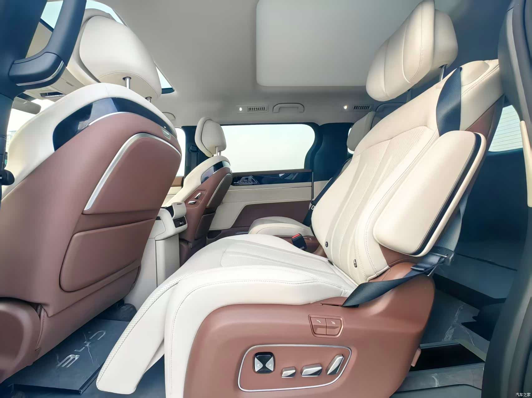 BYD Xia, 2025 9