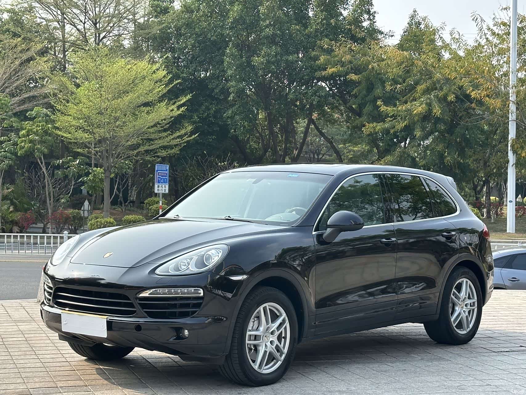Porsche Cayenne, 2011 1