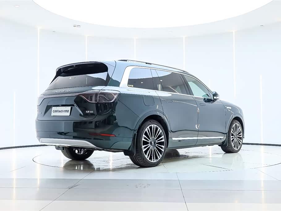 AITO Ask the world M9