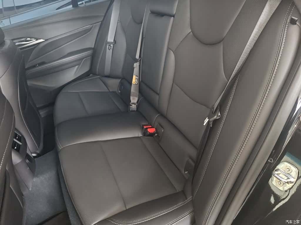 Cadillac CT4, 2024 17