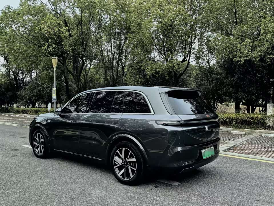 Li Auto Ideal L8