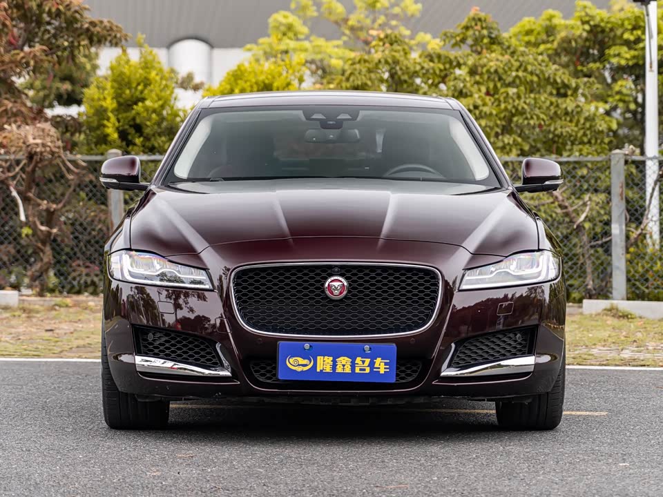 Jaguar XFL