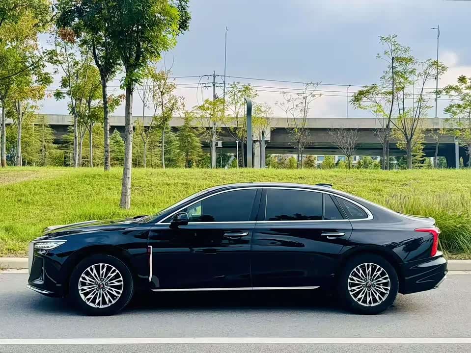 Hongqi H5