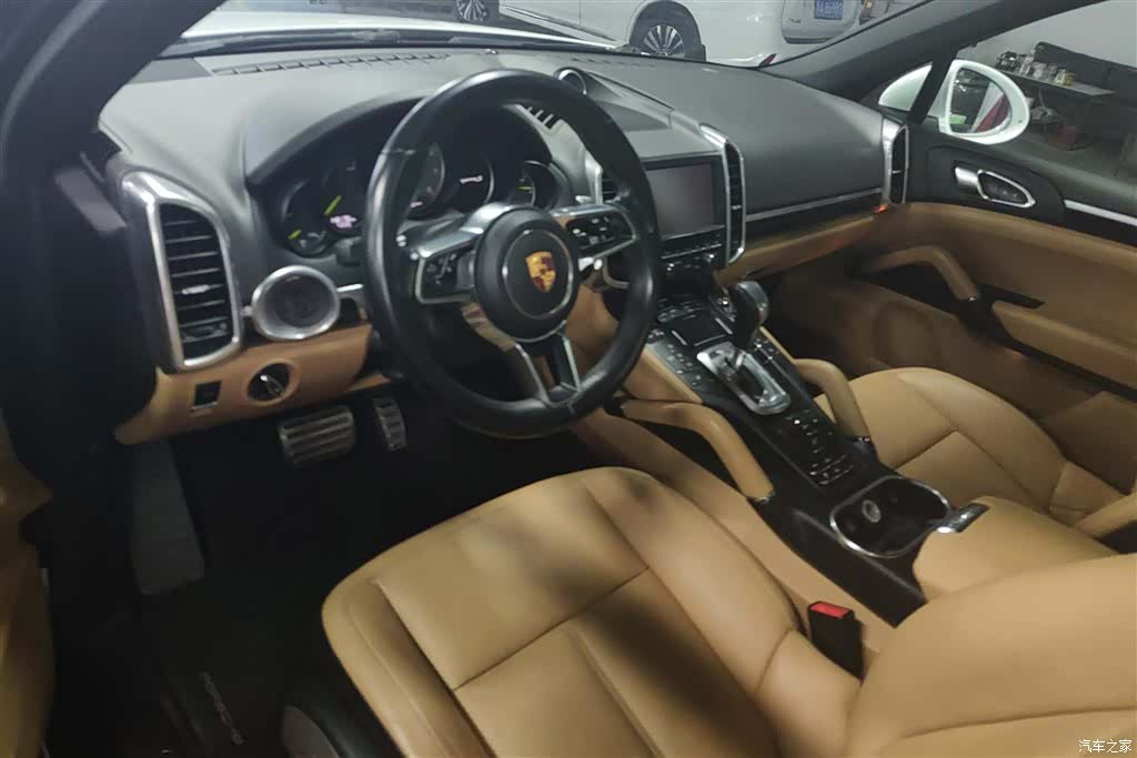 Porsche Cayenne, 2017 12