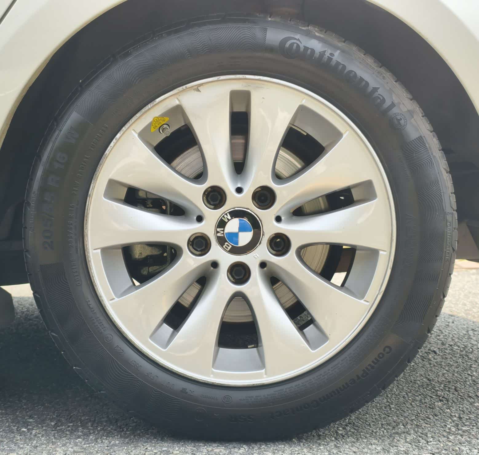 BMW 1 Series, 2011 15
