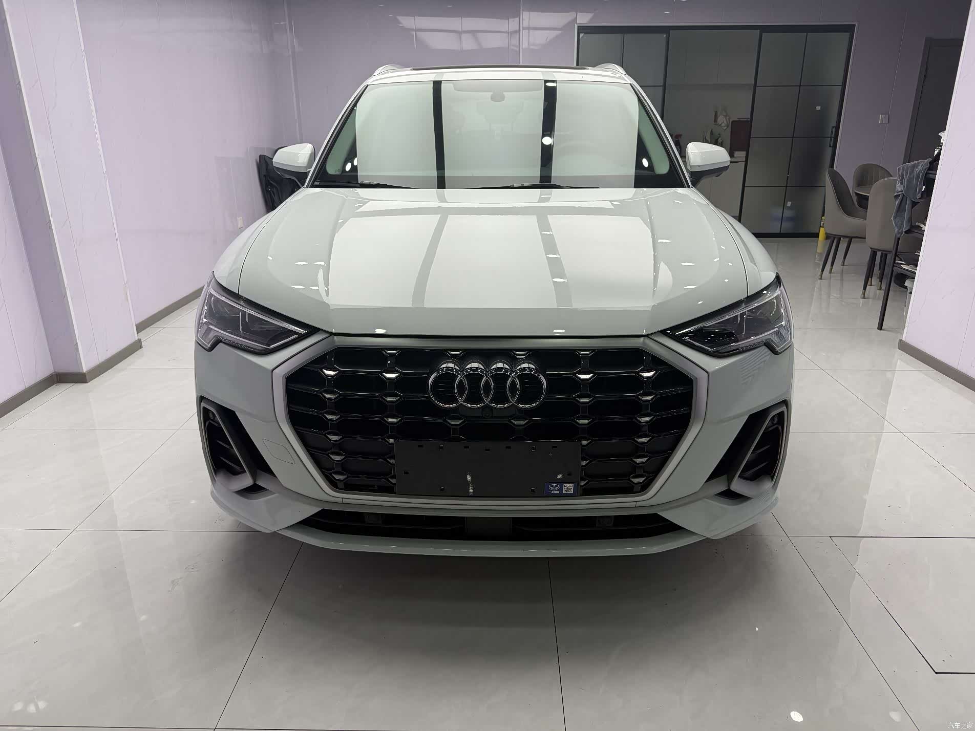 Audi Q3, 2023 2