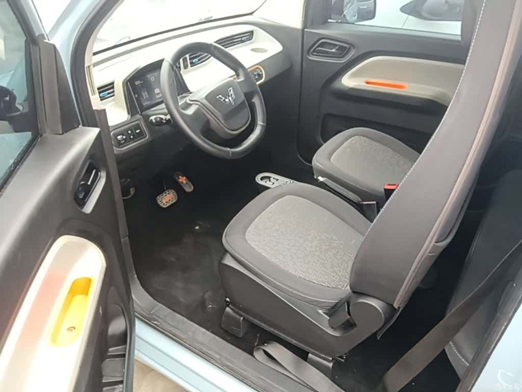 Wuling MINIEV, 2020 16