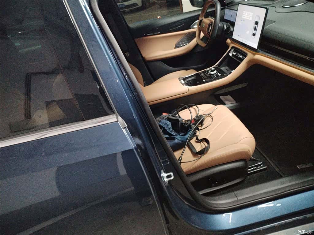Geely A7, 2025 25