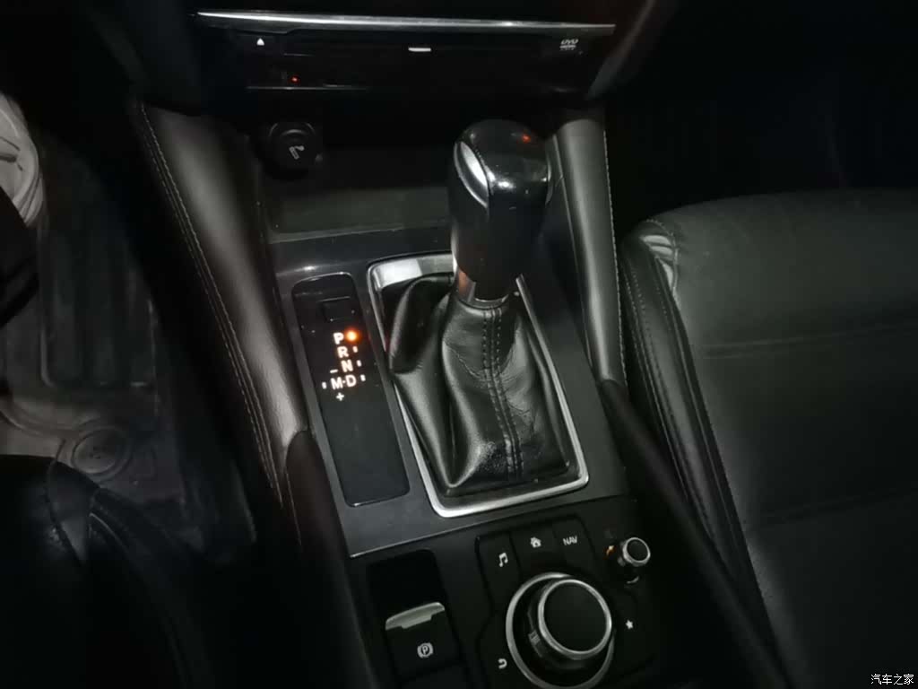 Mazda Atenza, 2017 14