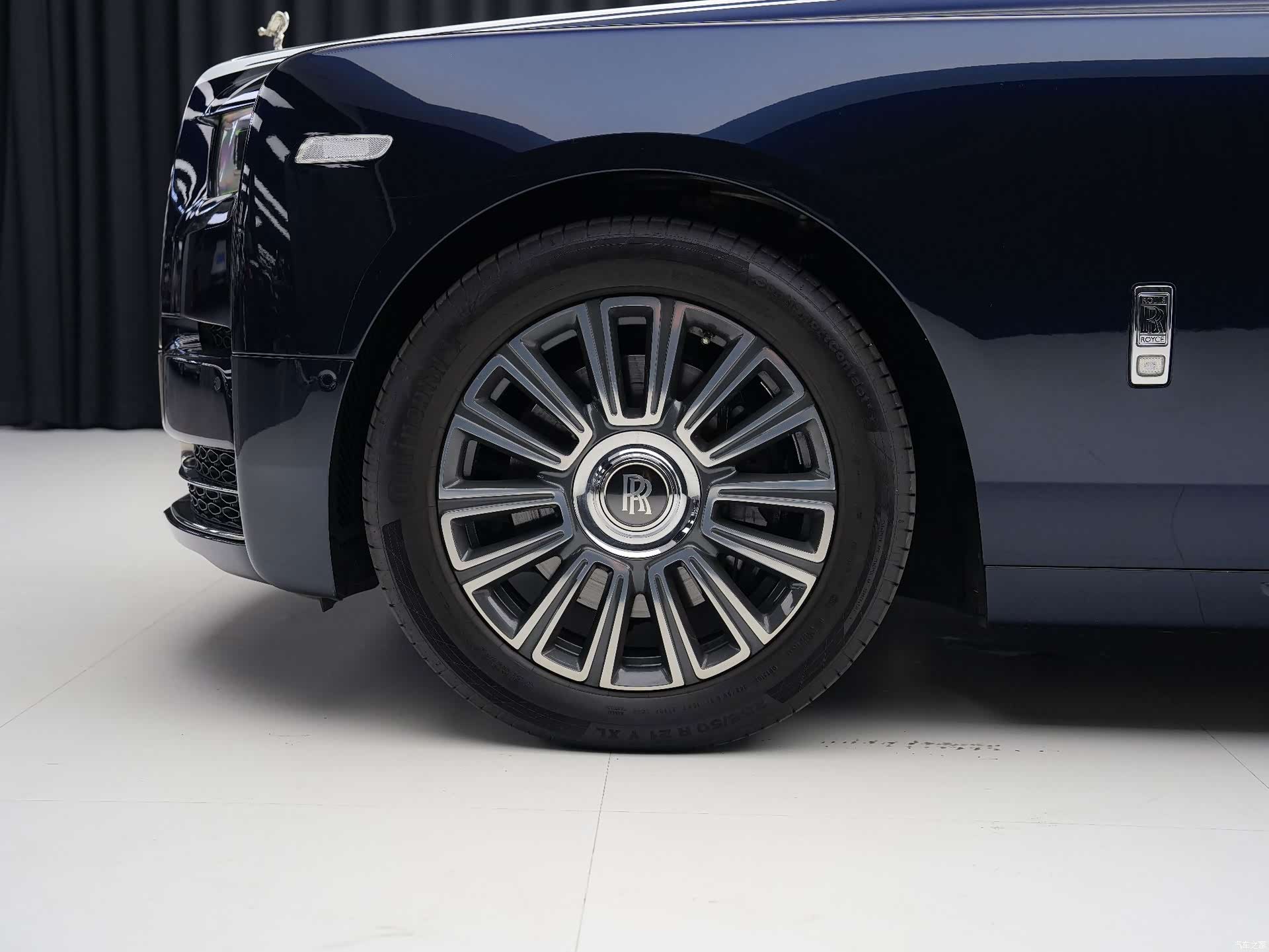 Rolls-Royce Phantom, 2020 9