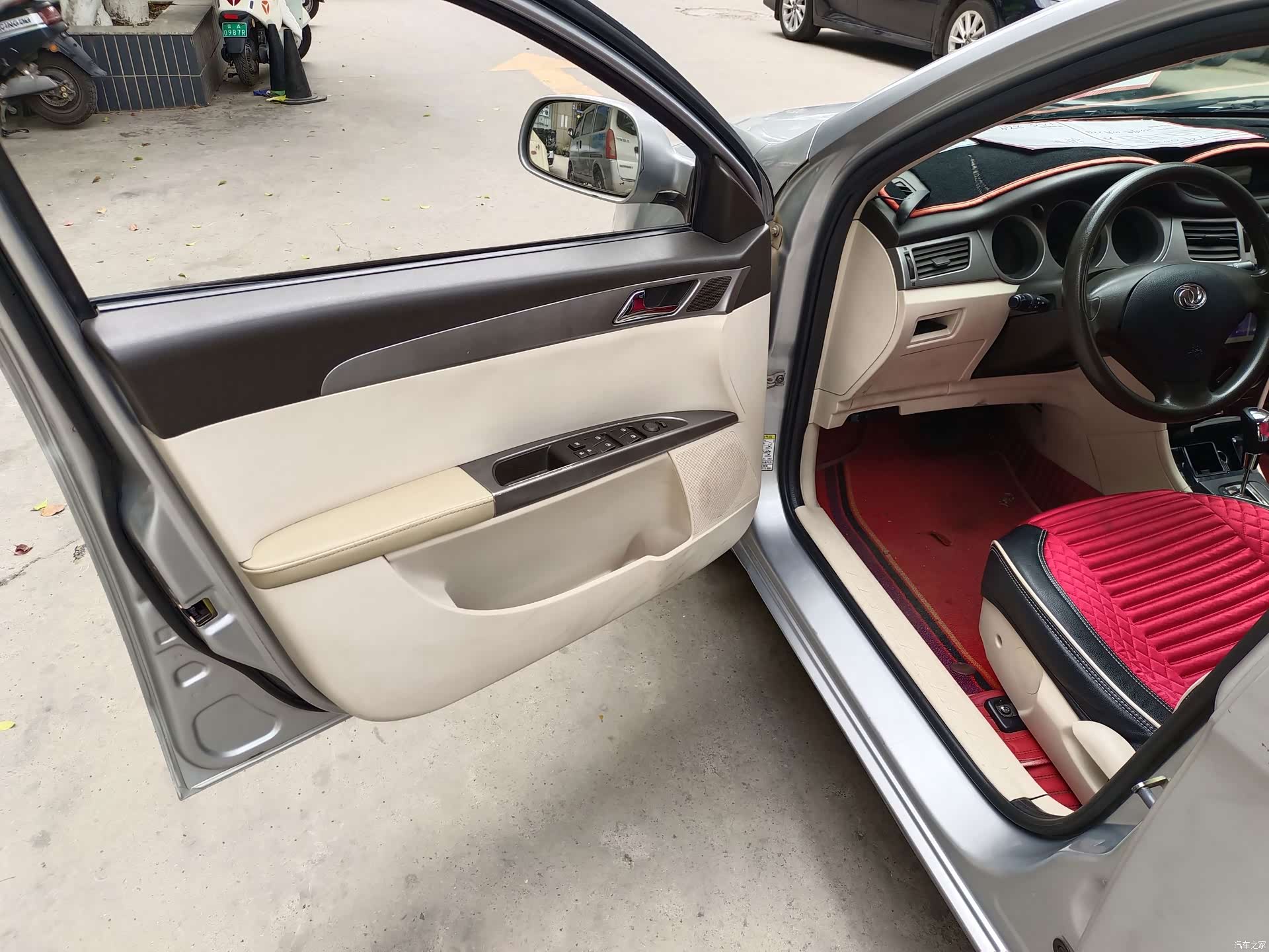 DongFeng S30, 2009 15