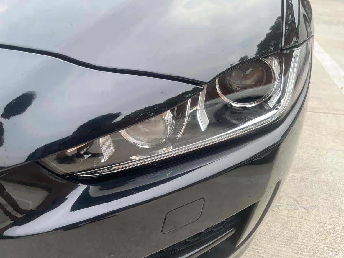 Jaguar XE, 2017 2