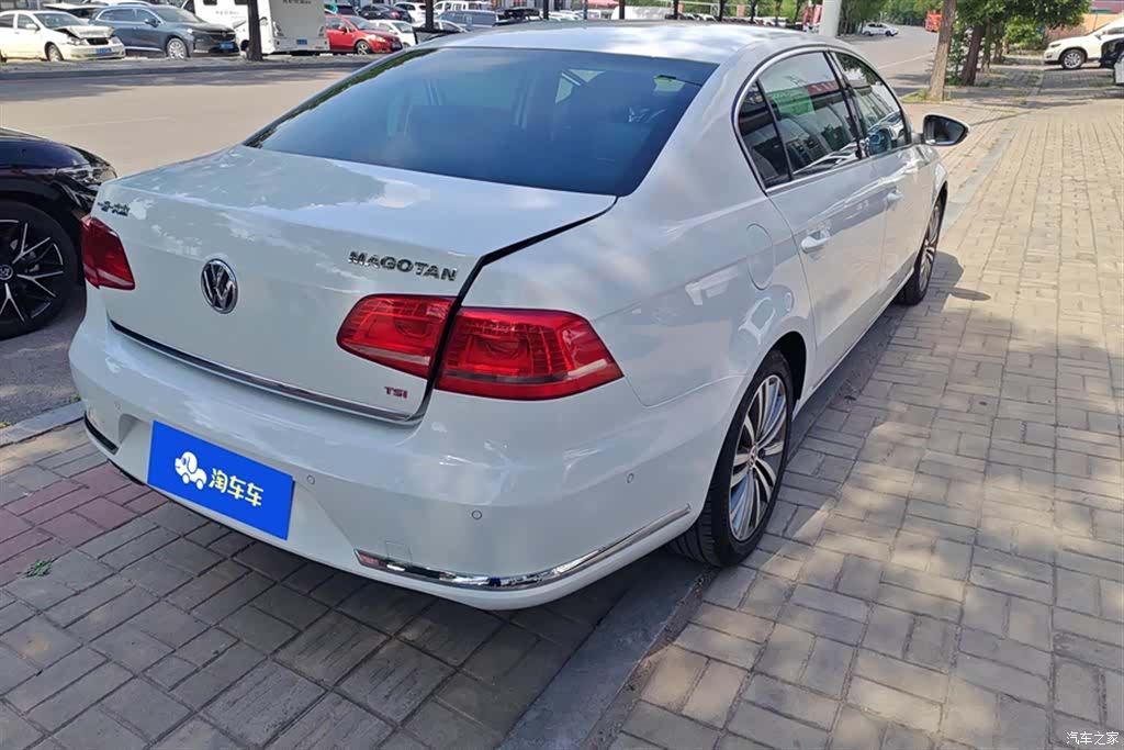 Volkswagen Magotan, 2015 3