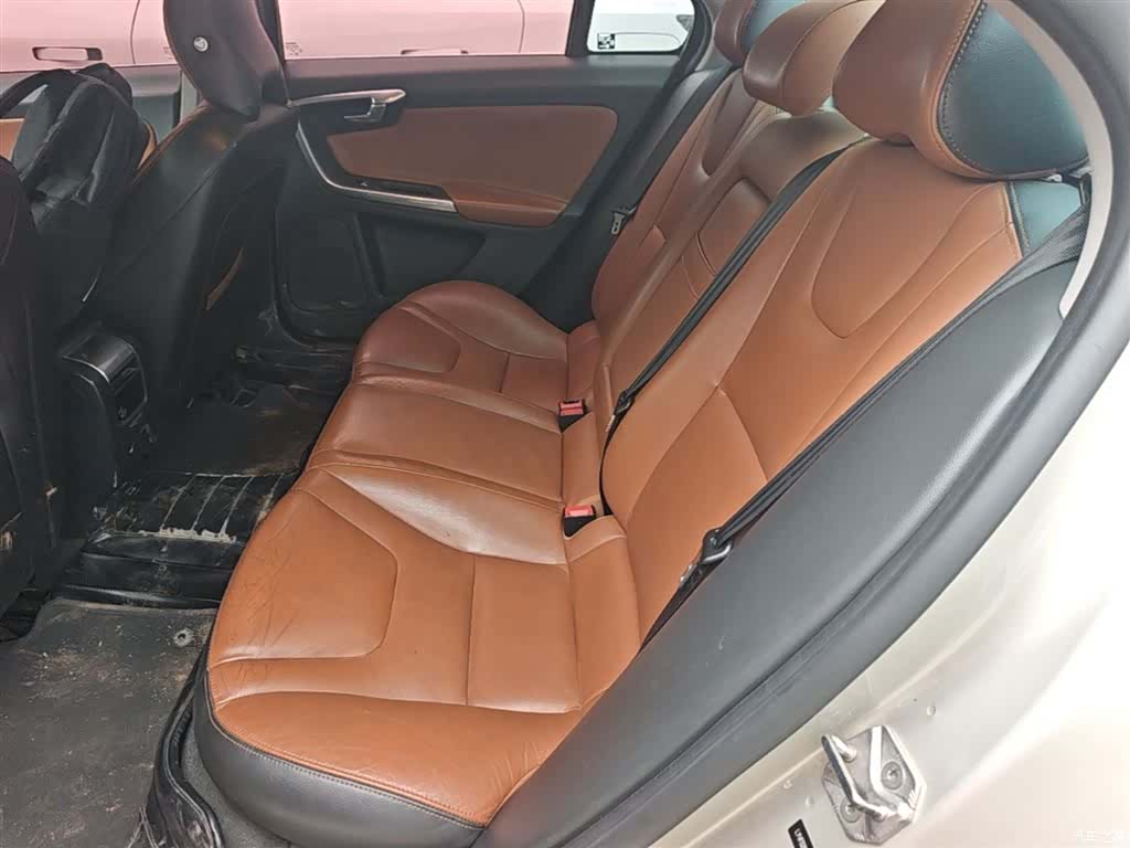 Volvo S60, 2018 17