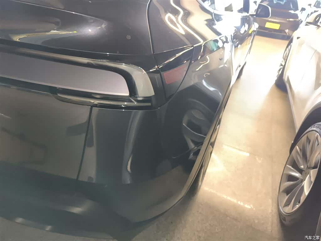 Tesla Model Y, 2025 24