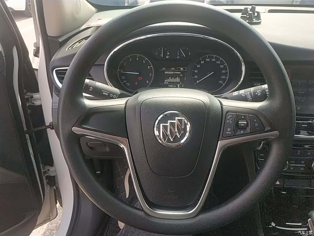 Buick Encore, 2017 11