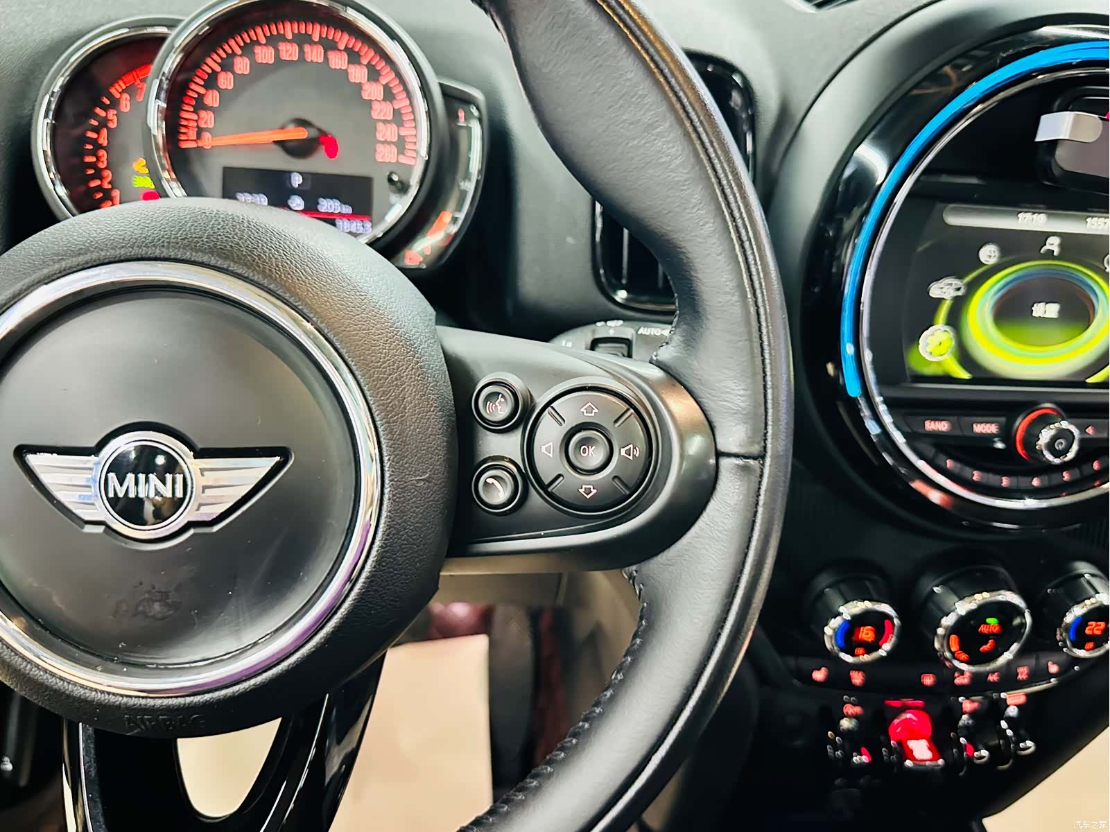 Mini Countryman, 2018 42