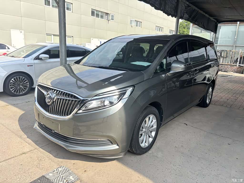 Buick GL8, 2018 1