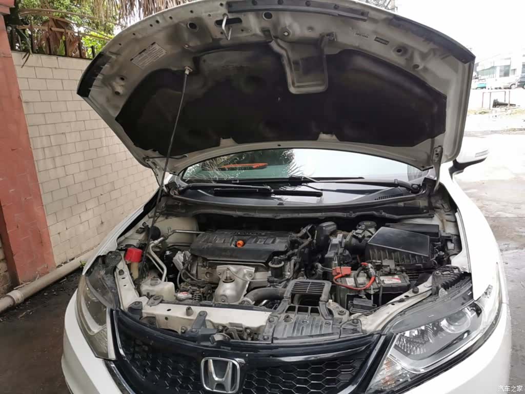 Honda Jade, 2016 20