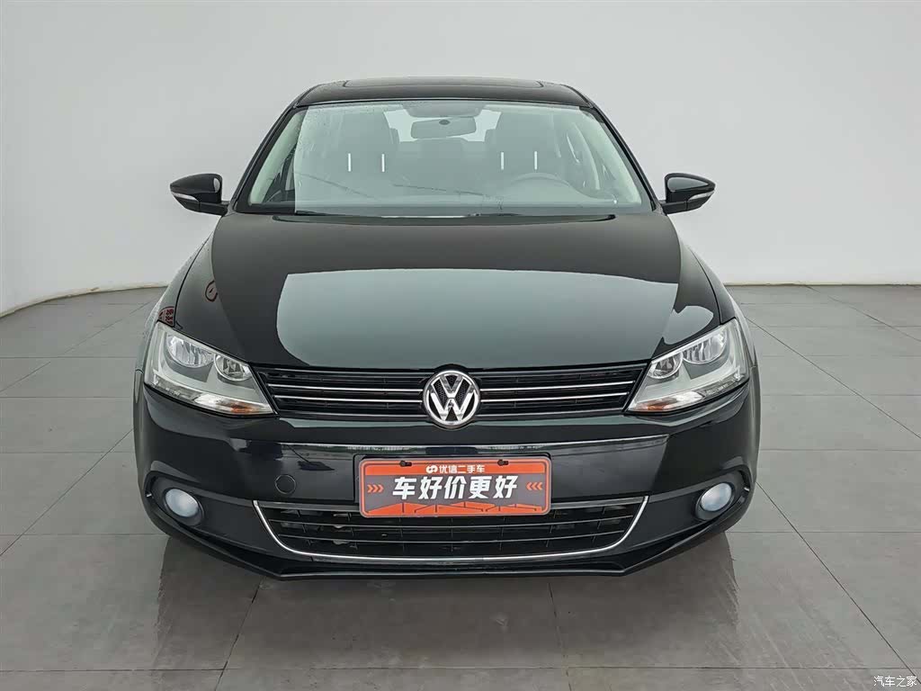 Volkswagen Sagitar, 2013 3