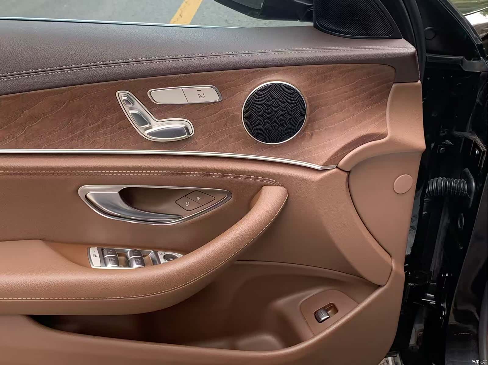 Mercedes-Benz E-Class, 2019 8