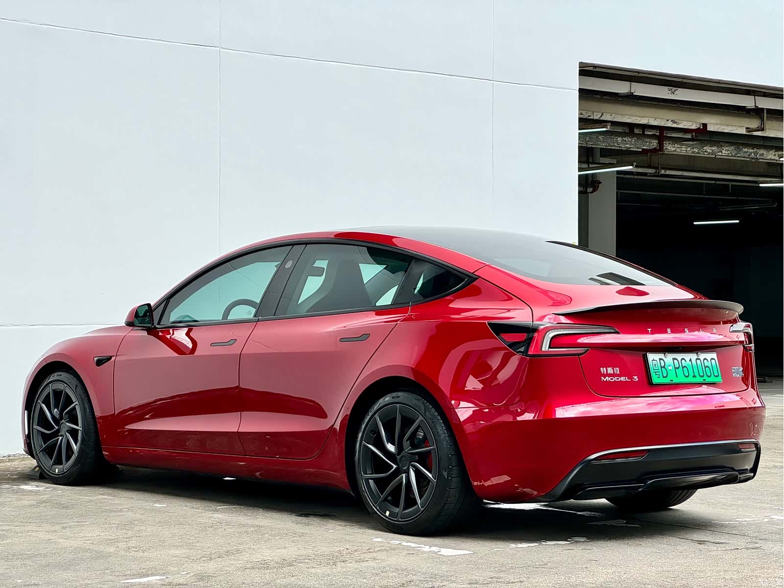Tesla Model 3, 2025 14