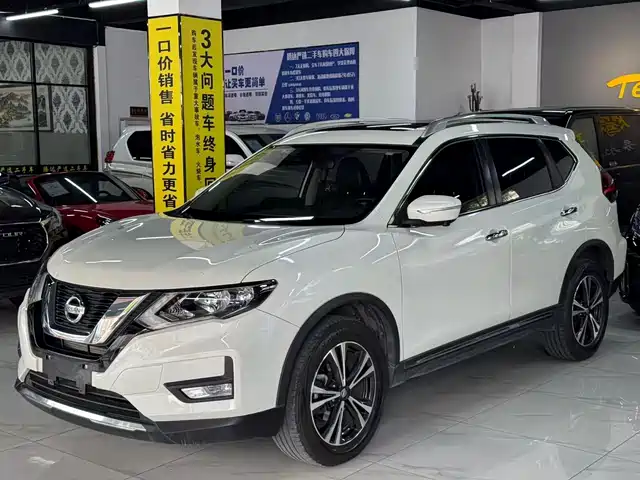Nissan X-Trail 2018 — купить из Китая под заказ