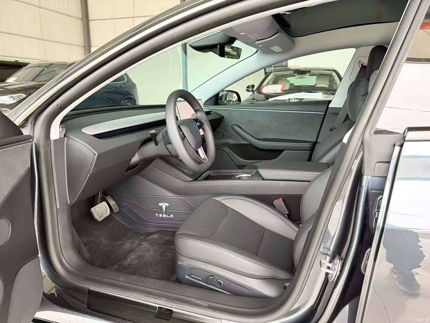 Tesla Model 3, 2026 7