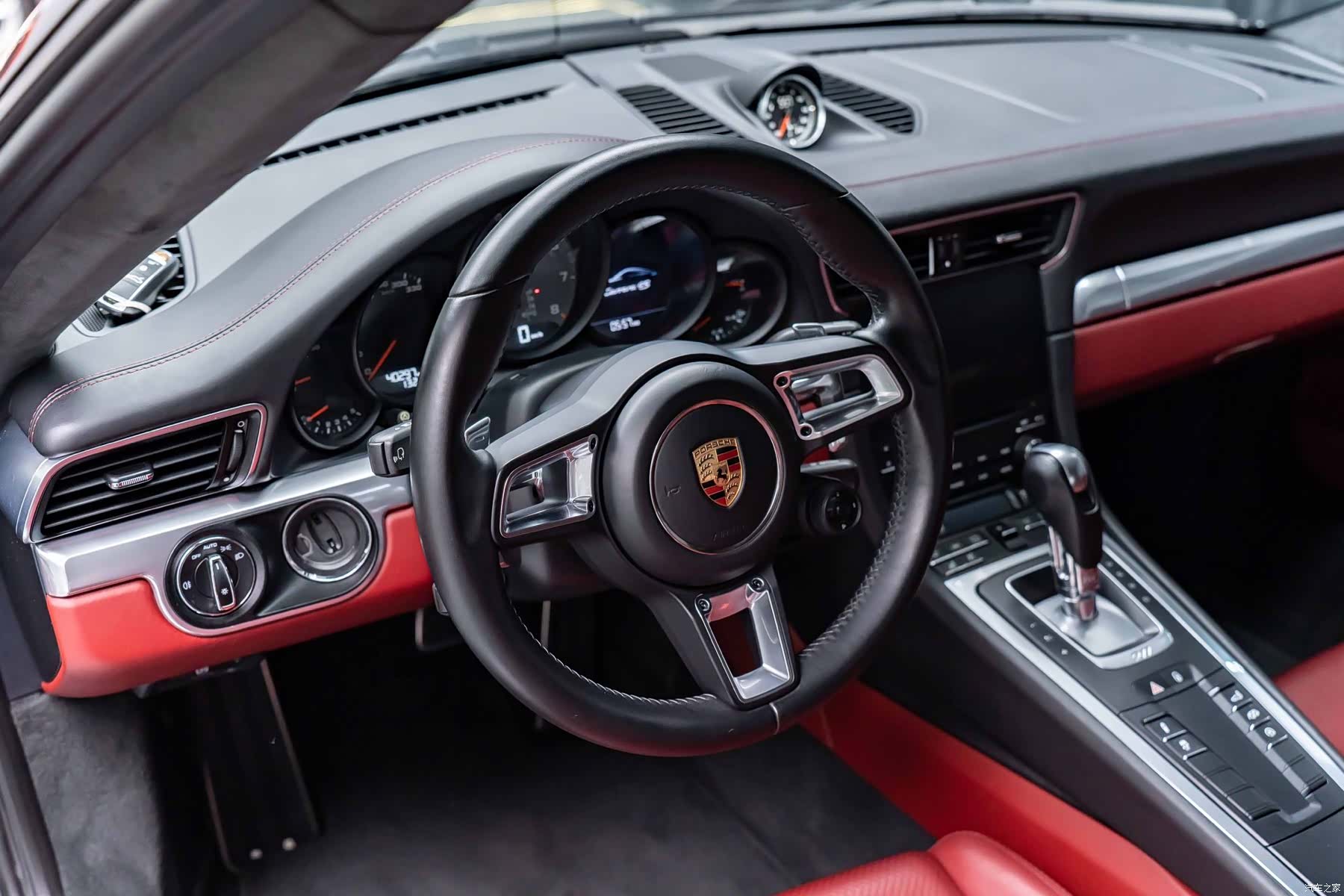 Porsche 911, 2017 10
