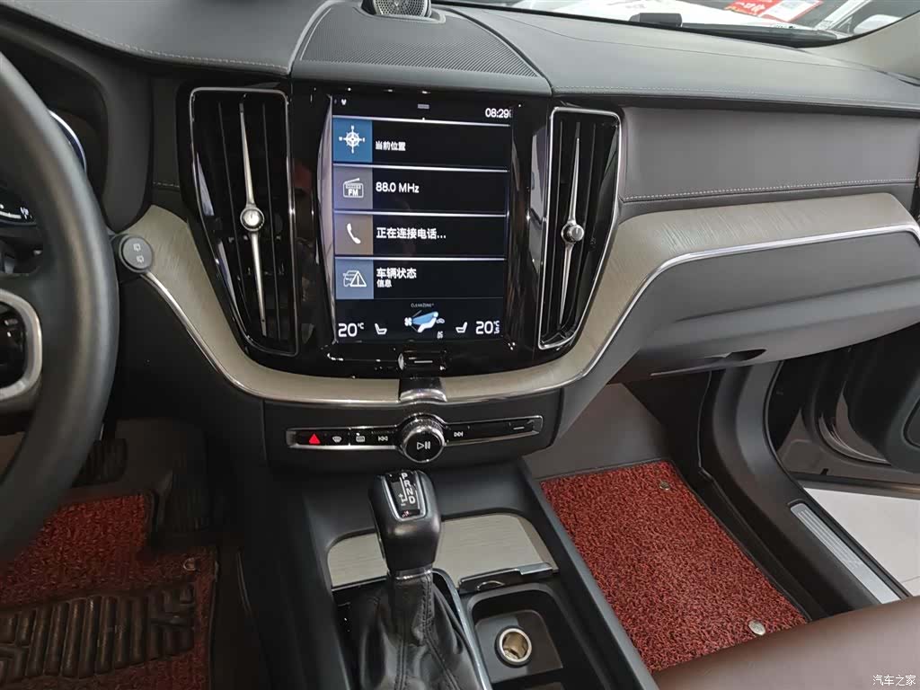 Volvo XC60, 2018 9