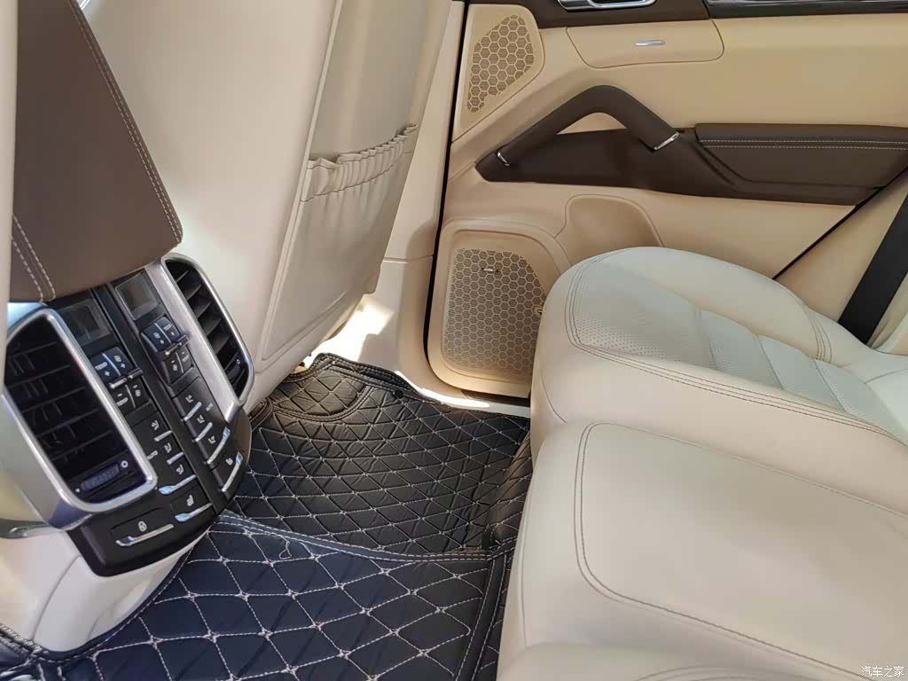 Porsche Cayenne, 2013 7
