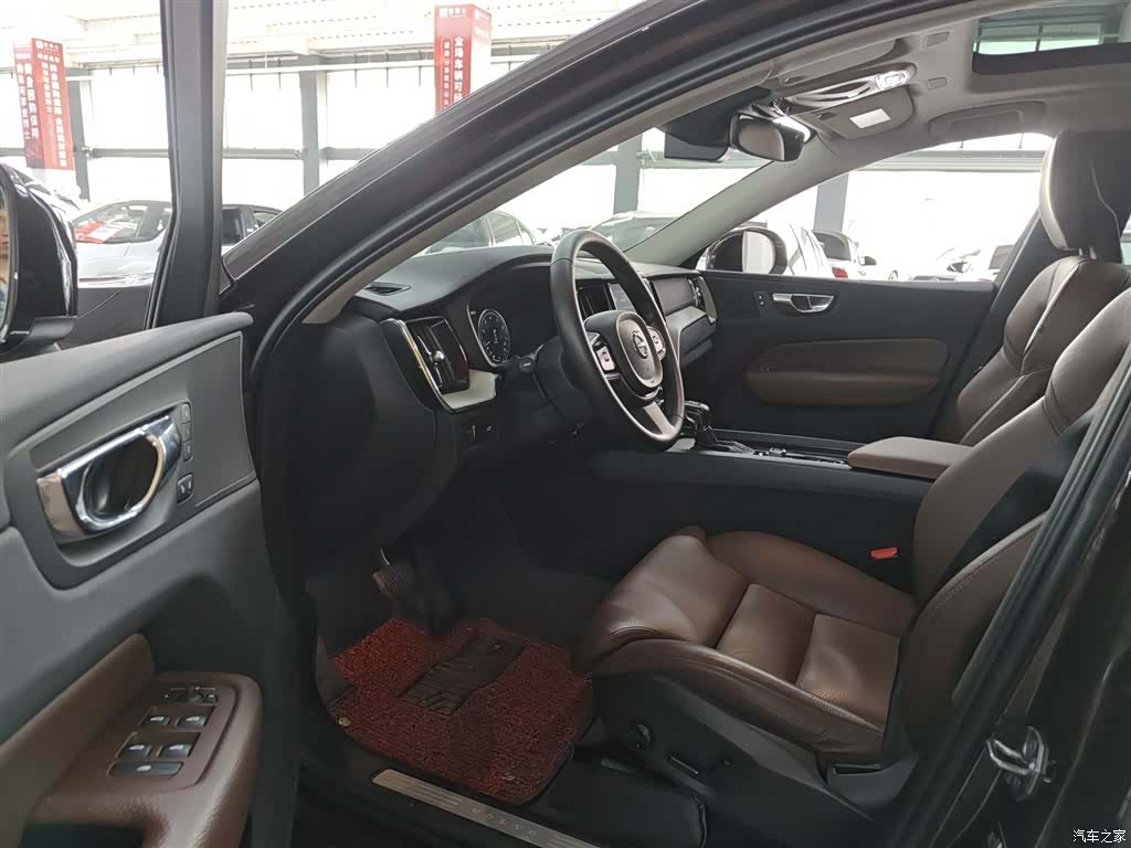 Volvo XC60, 2018 11