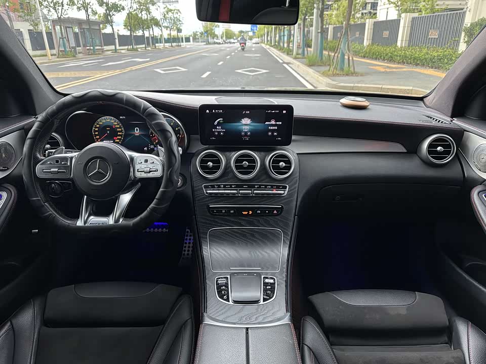 Mercedes-Benz GLC AMG