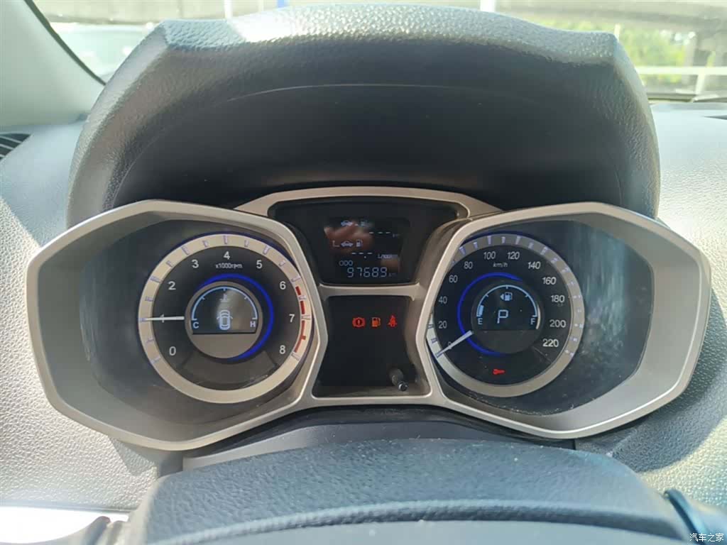 JAC S3, 2015 12