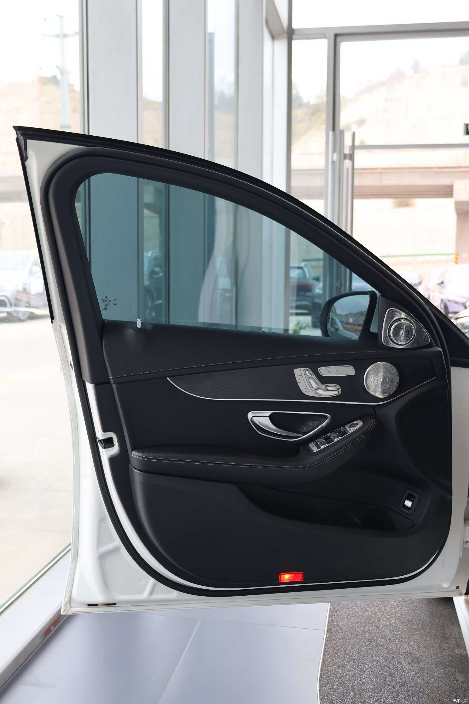 Mercedes-Benz C-Class, 2021 10