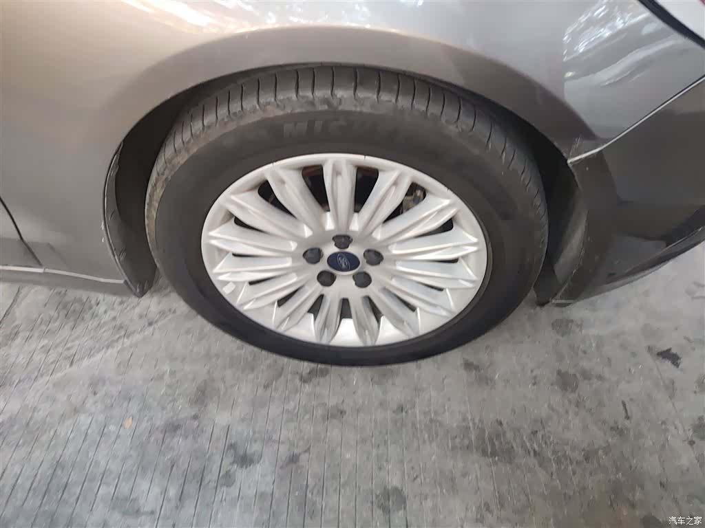 Ford Mondeo, 2015 14