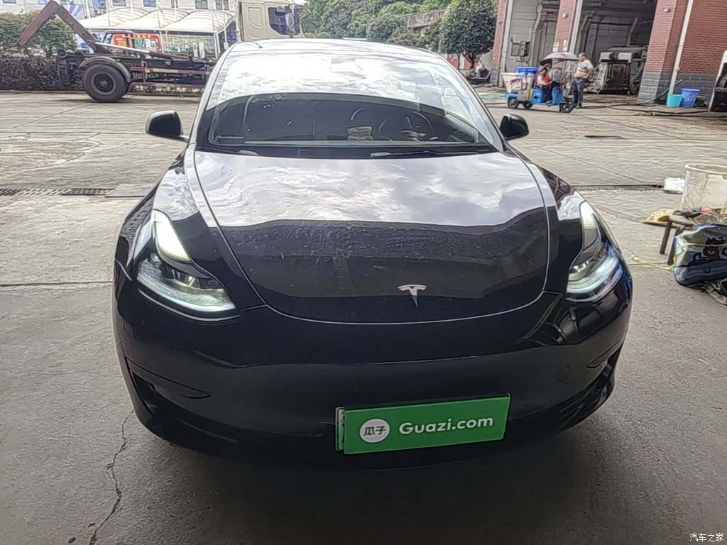 Tesla Model 3, 2023 3