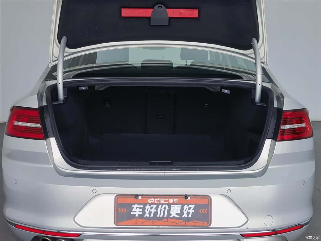 Volkswagen Magotan, 2017 16