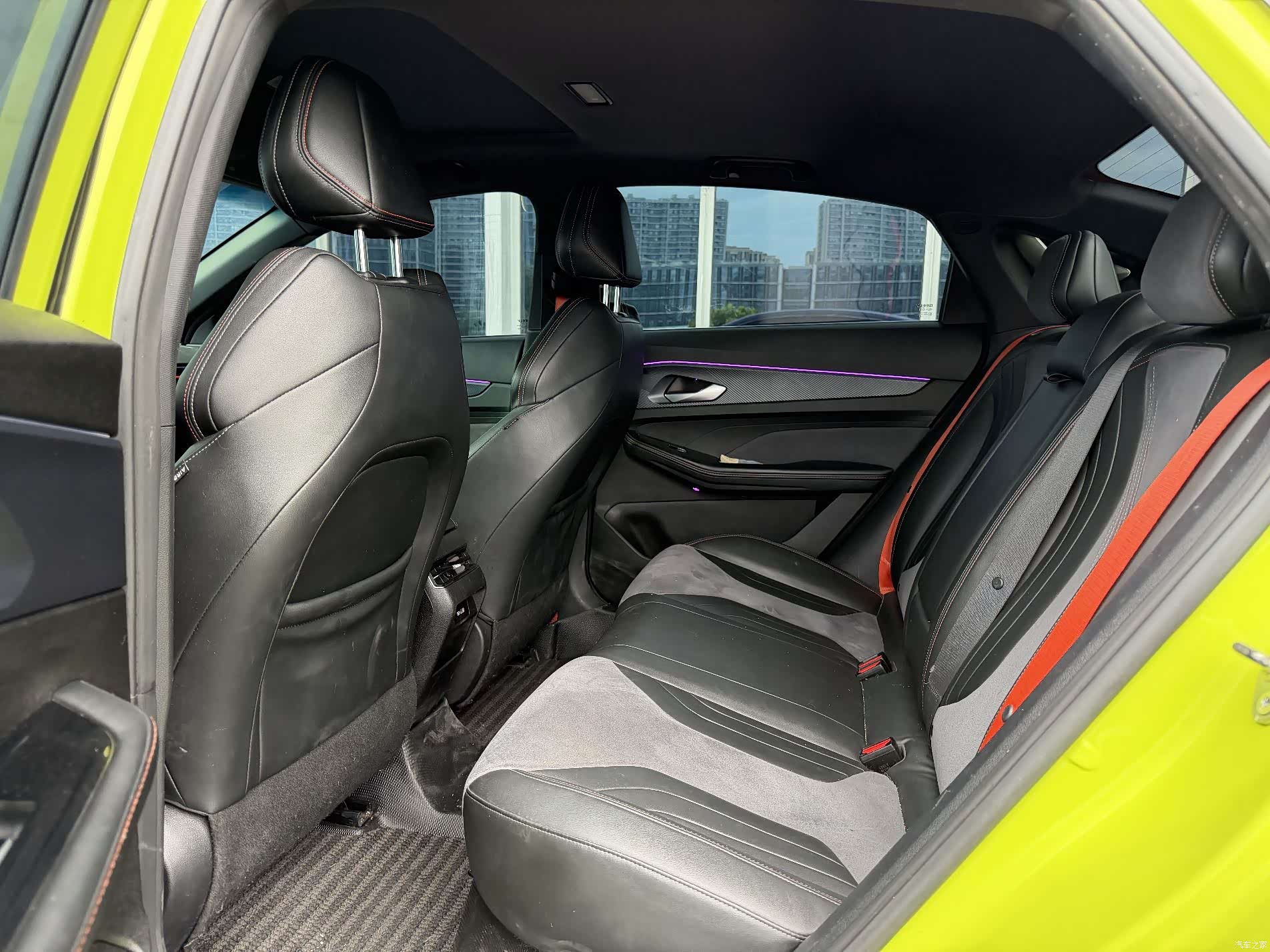 Geely Binray, 2023 12
