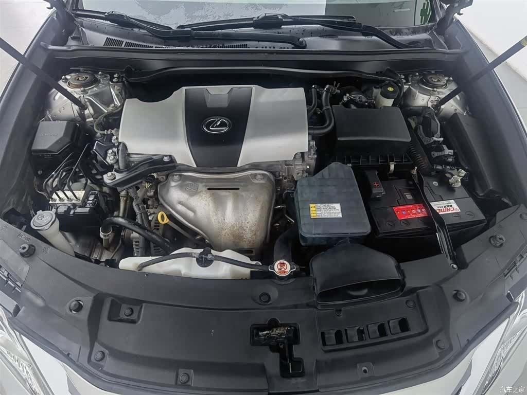 Lexus ES, 2016 6