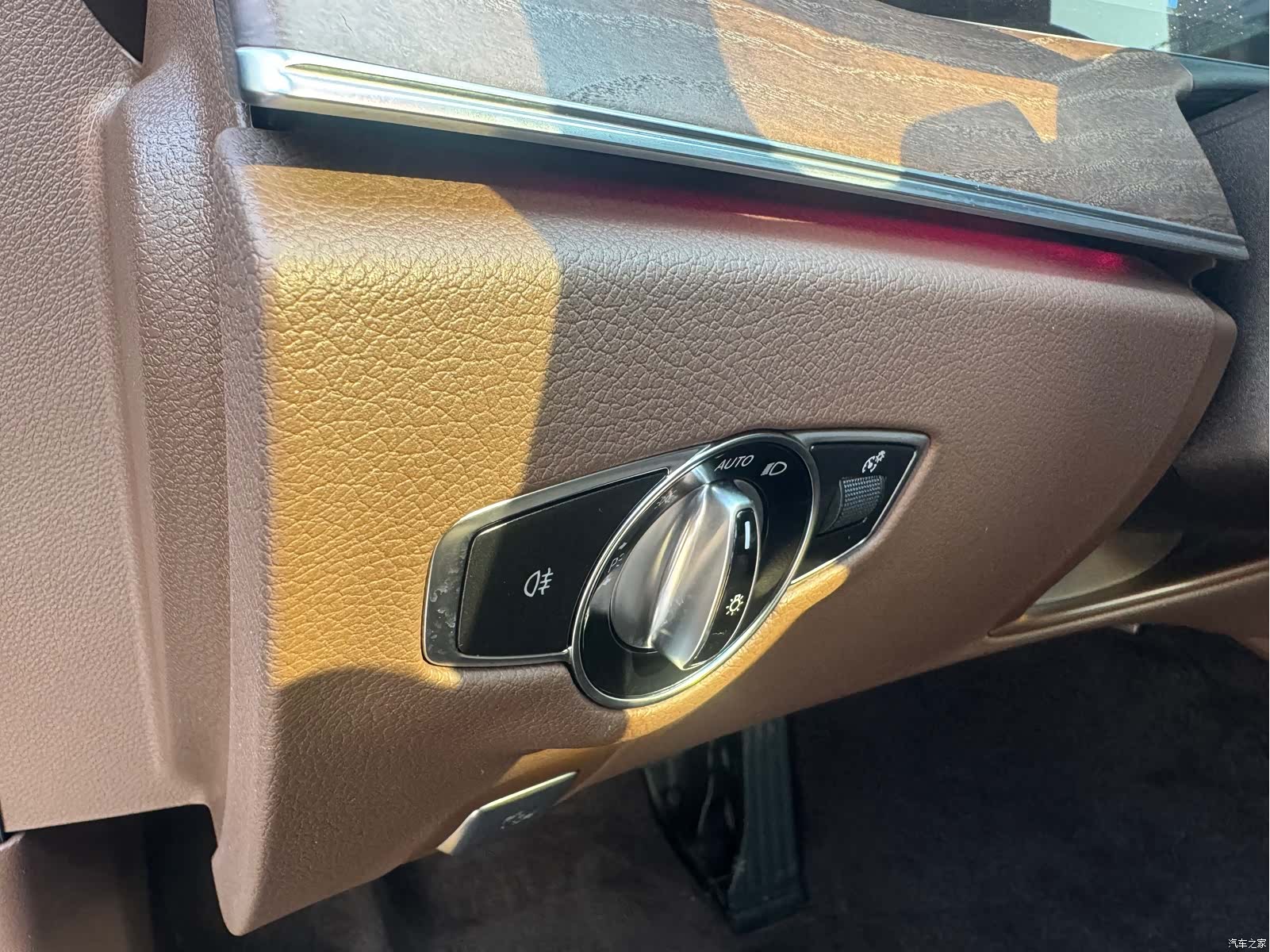 Mercedes-Benz E-Class, 2022 18
