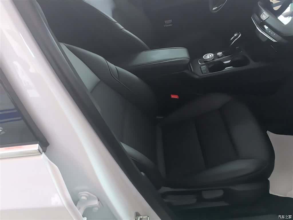 Cadillac XT4, 2022 20