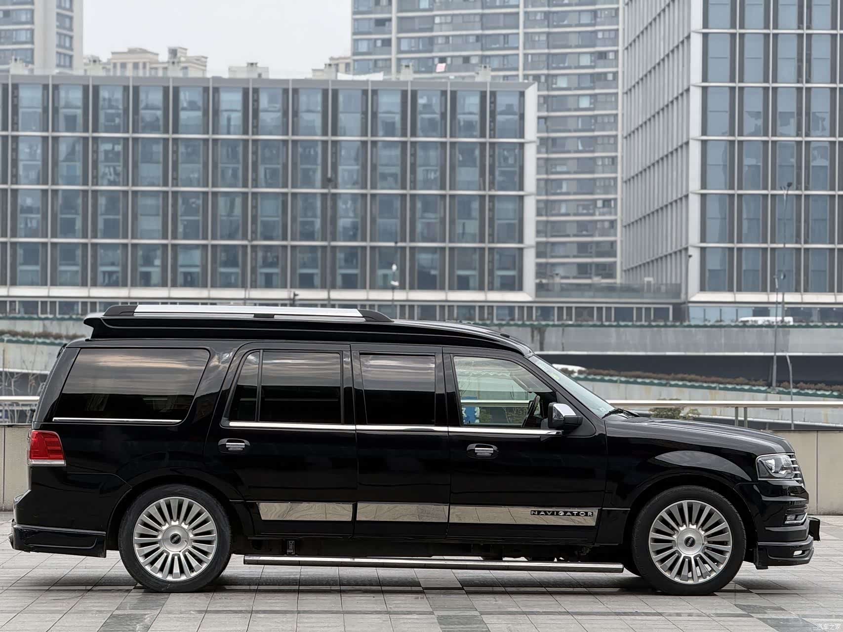 Lincoln Navigator, 2017 11