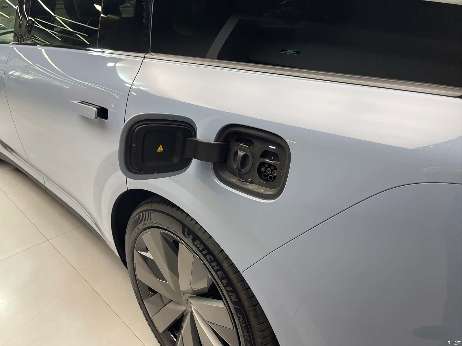 Li Auto i8, 2025 33