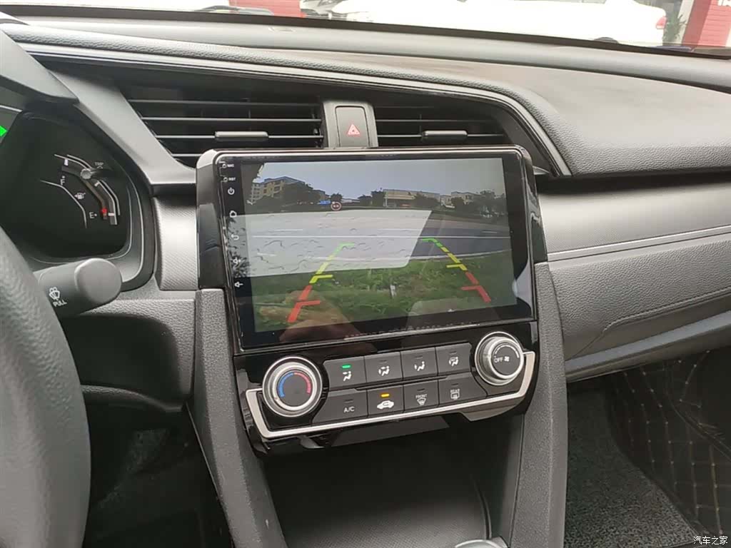 Honda Civic, 2018 13