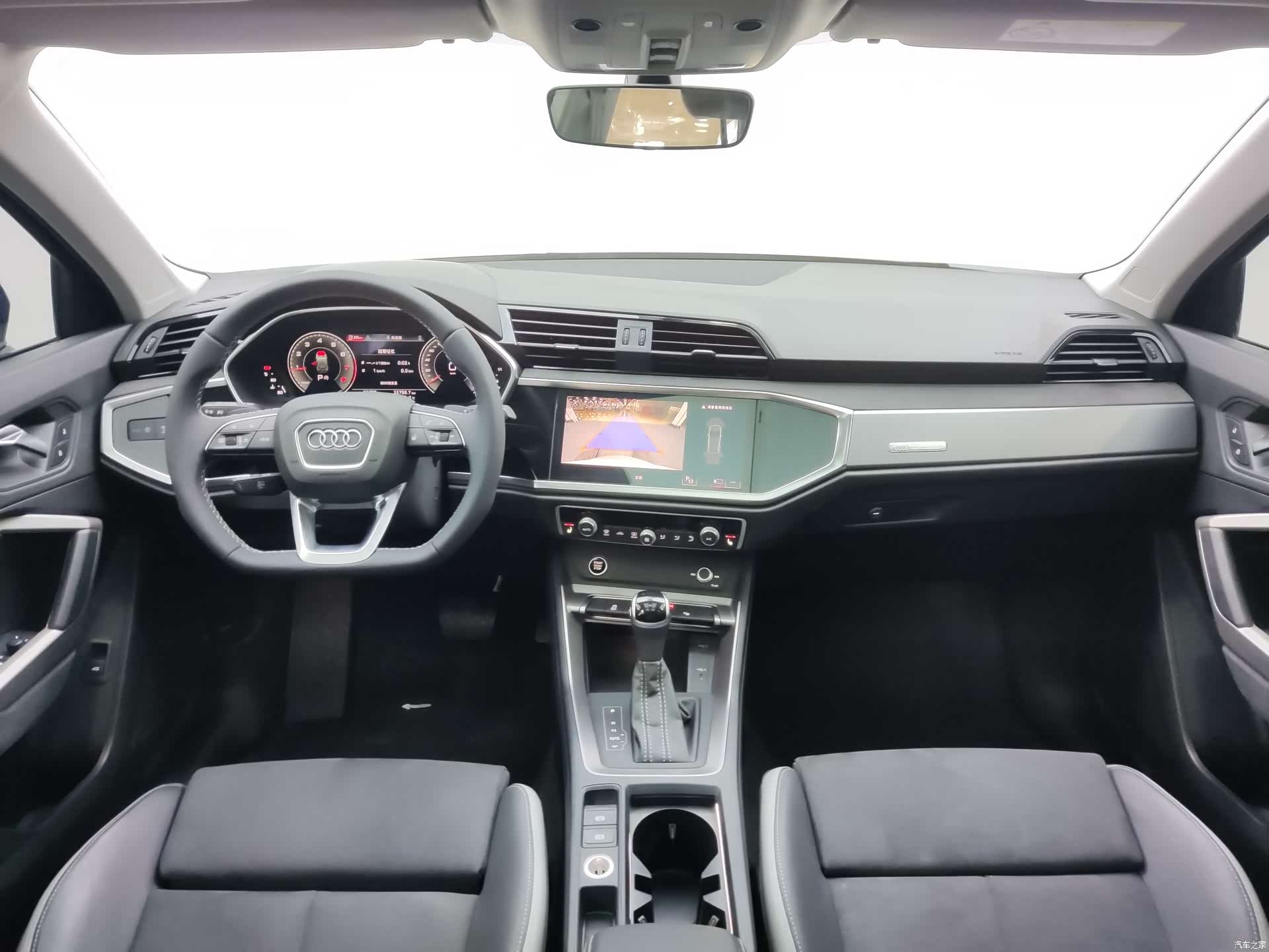 Audi Q3, 2022 13