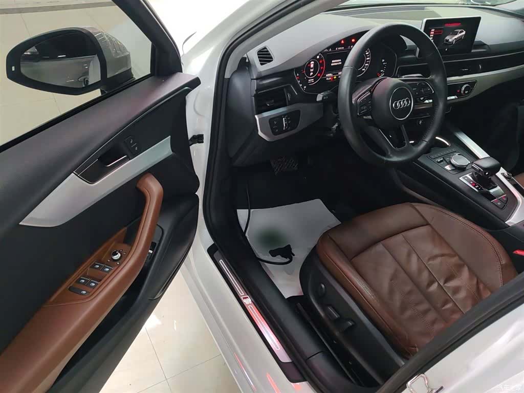 Audi A4L, 2019 12