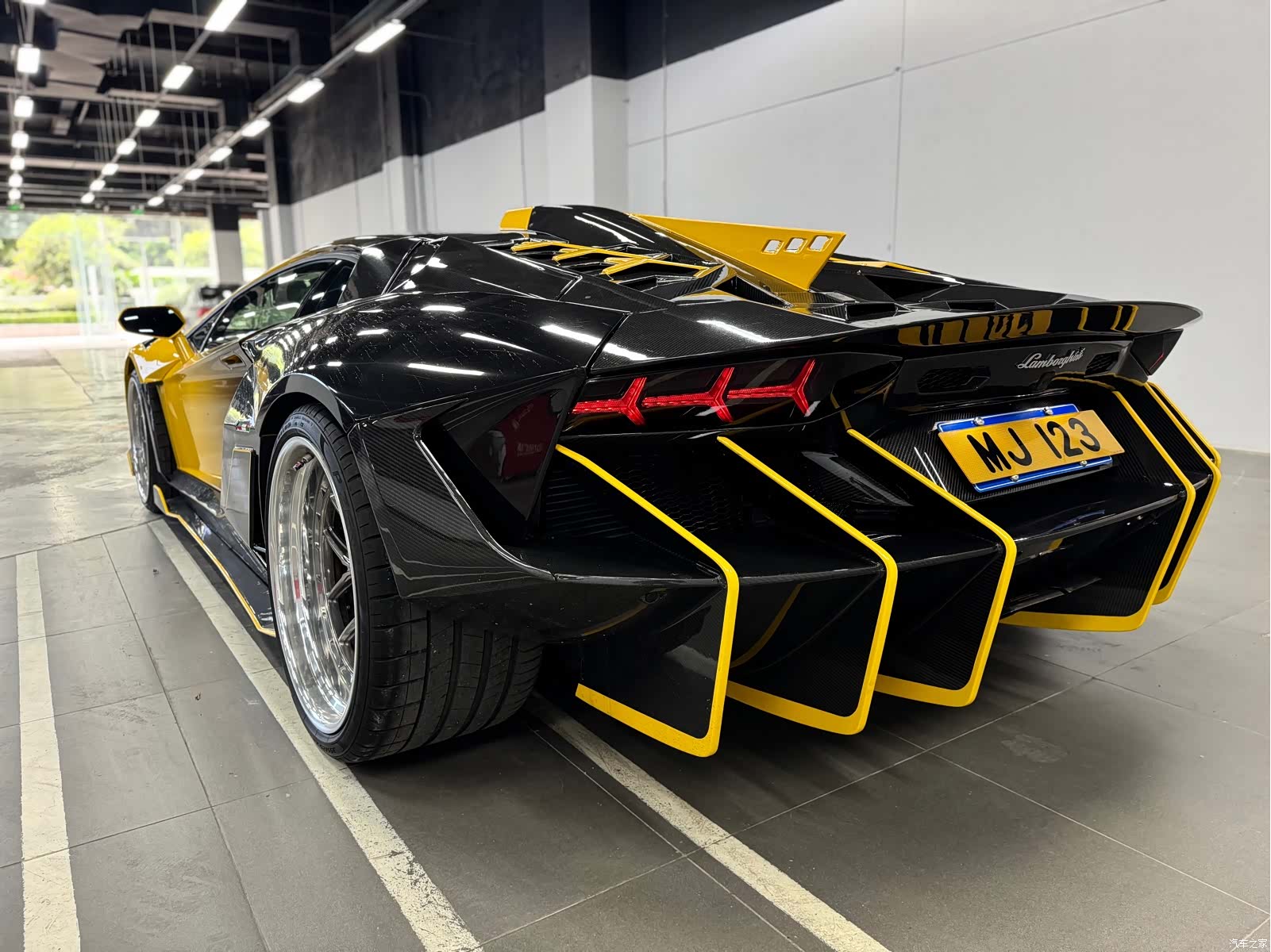 Lamborghini Aventador, 2014 16