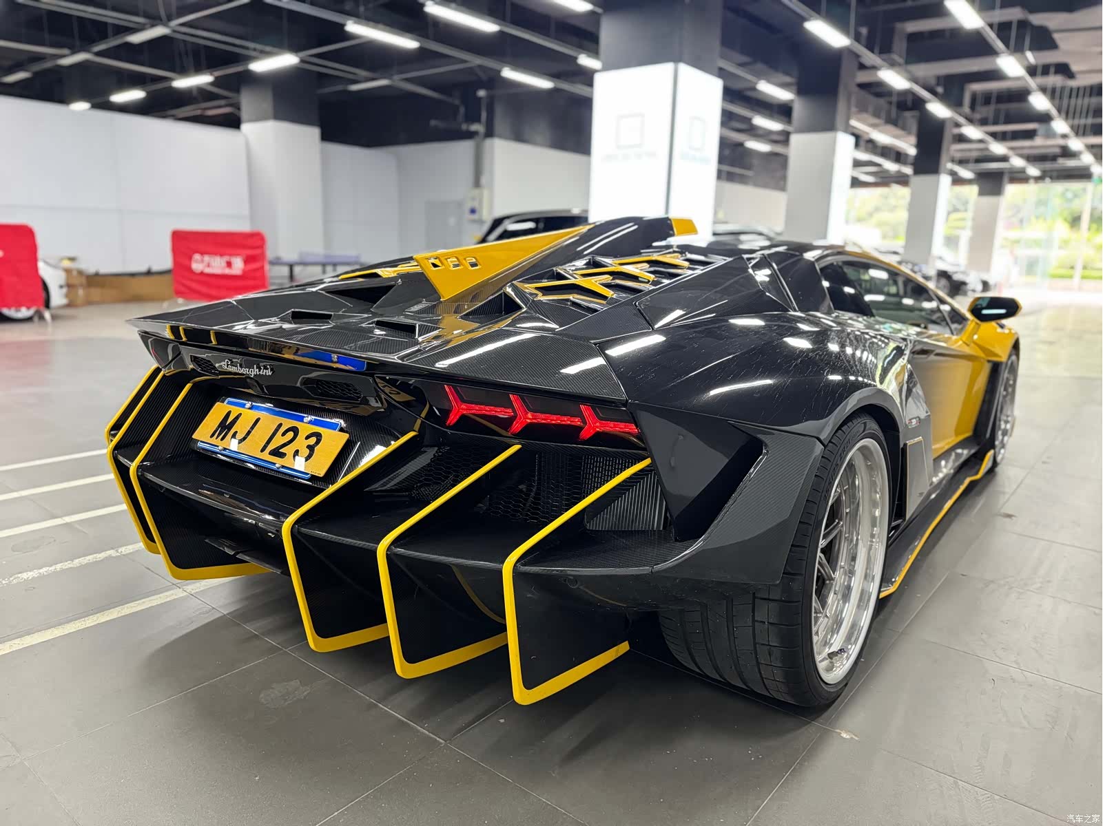 Lamborghini Aventador, 2014 20